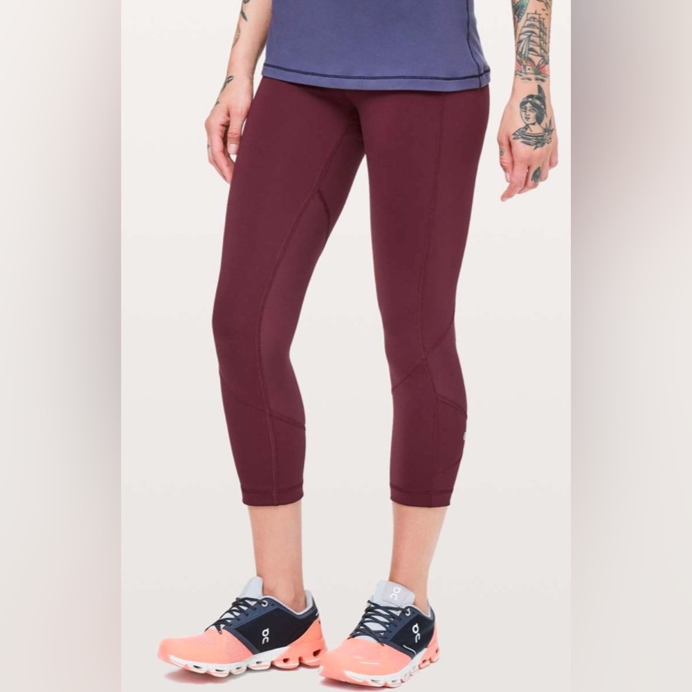 Lululemon Pace Rival Crop 22" Size 10 Dark Adobe